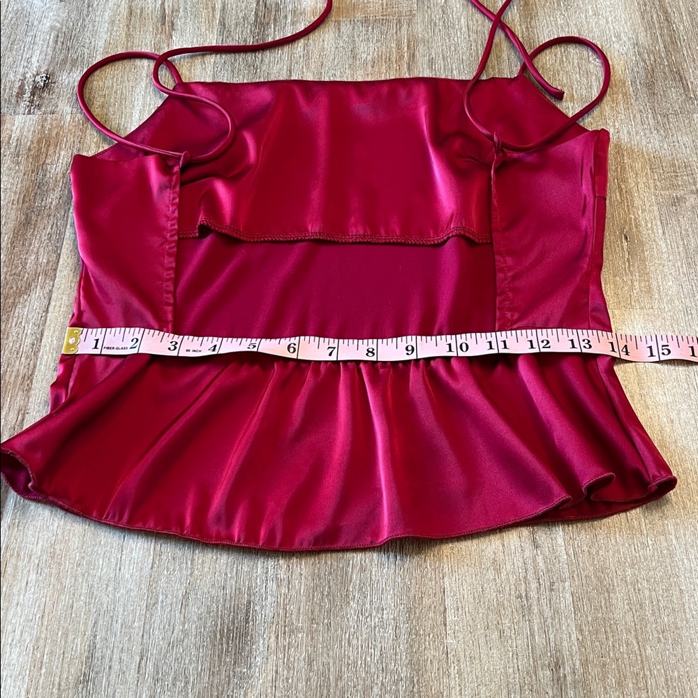 Elegant Red Satin Open Back Juniors Top S - Picture 7 of 7